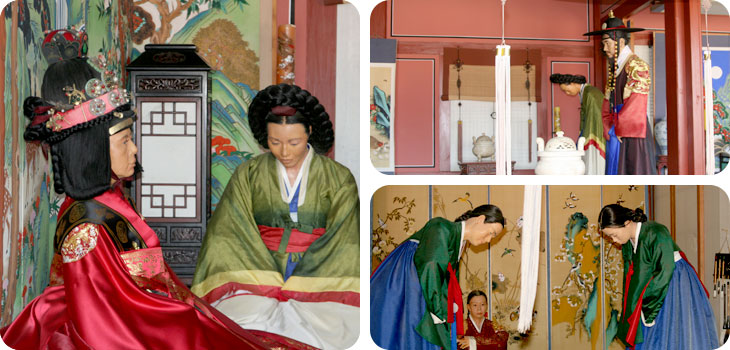 การจัดแสดงชุดแต่งกายต่าง ๆ ในบริเวณพระราชวัง
