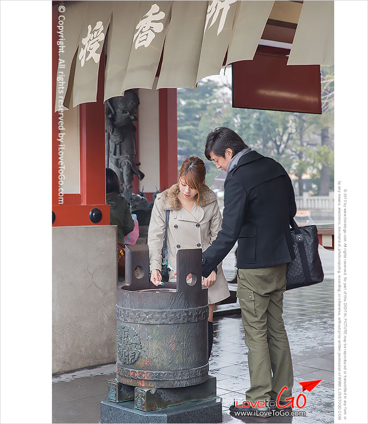 เที่ยวญี่ปุ่น โตเกียว ด้วยตัวเอง Japan Tokyo Trip วัดอาสะคุสะ Asakusa อูเอะโนะ Ueno วัดเซ็นโซจิ Sensoji ซูชิสายพาน ราเม็ง วัดสายฟ้า สวนอุเอะโนะ