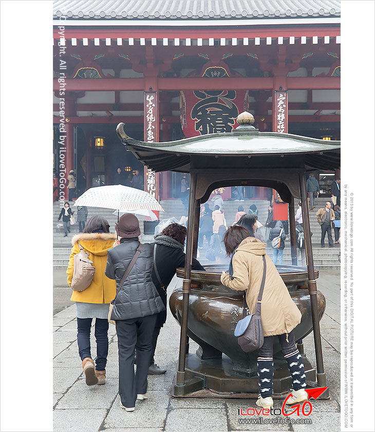 เที่ยวญี่ปุ่น โตเกียว ด้วยตัวเอง Japan Tokyo Trip วัดอาสะคุสะ Asakusa อูเอะโนะ Ueno วัดเซ็นโซจิ Sensoji ซูชิสายพาน ราเม็ง วัดสายฟ้า สวนอุเอะโนะ