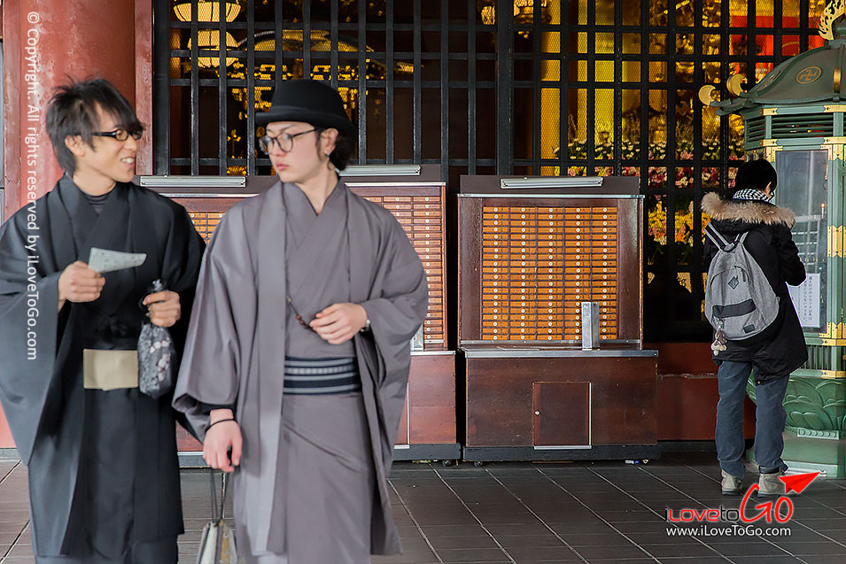 เที่ยวญี่ปุ่น โตเกียว ด้วยตัวเอง Japan Tokyo Trip วัดอาสะคุสะ Asakusa อูเอะโนะ Ueno วัดเซ็นโซจิ Sensoji ซูชิสายพาน ราเม็ง วัดสายฟ้า สวนอุเอะโนะ
