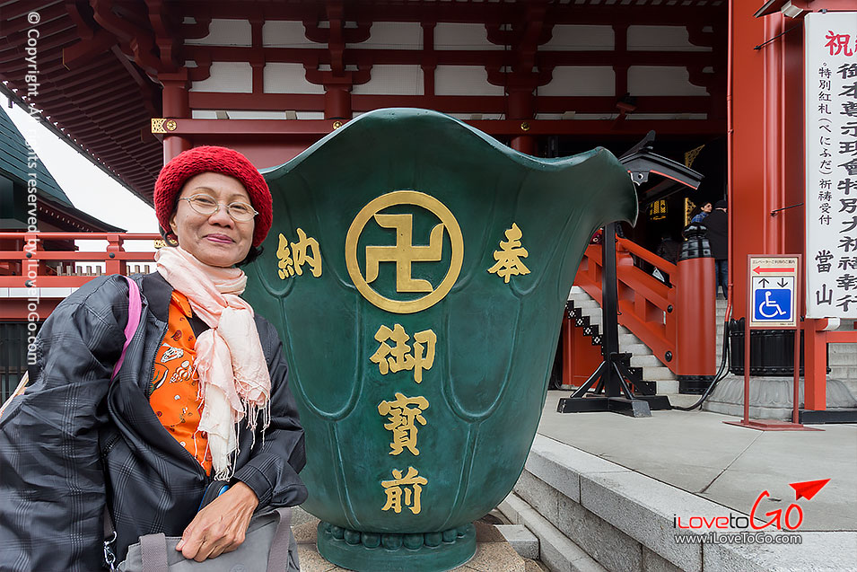 เที่ยวญี่ปุ่น โตเกียว ด้วยตัวเอง Japan Tokyo Trip วัดอาสะคุสะ Asakusa อูเอะโนะ Ueno วัดเซ็นโซจิ Sensoji ซูชิสายพาน ราเม็ง วัดสายฟ้า สวนอุเอะโนะ