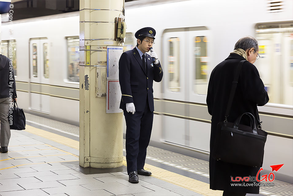 เที่ยวญี่ปุ่น โตเกียว ด้วยตัวเอง Japan Tokyo Trip วัดอาสะคุสะ Asakusa อูเอะโนะ Ueno วัดเซ็นโซจิ Sensoji ซูชิสายพาน ราเม็ง วัดสายฟ้า สวนอุเอะโนะ