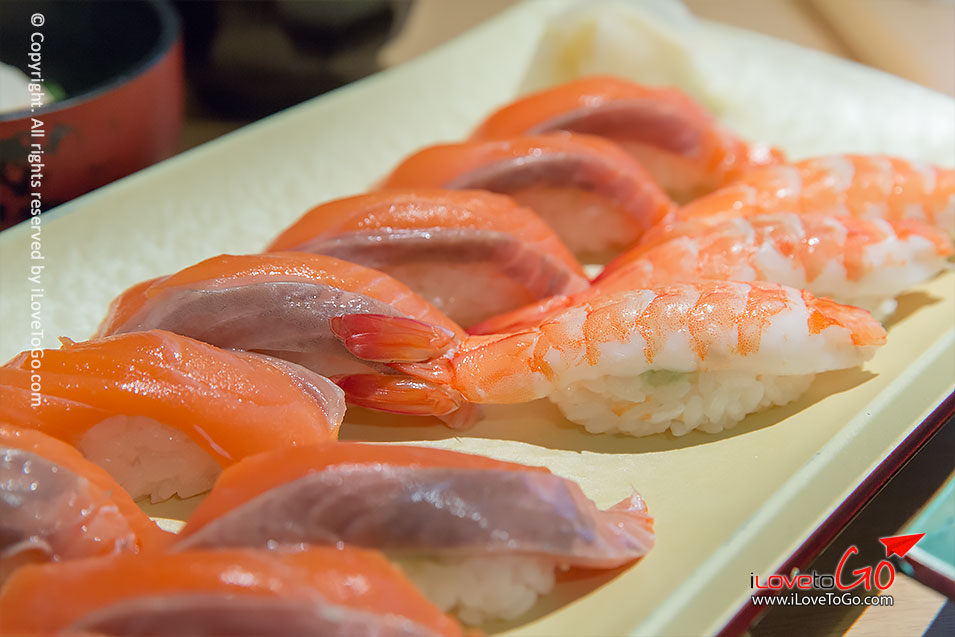 เที่ยวญี่ปุ่นด้วยตัวเอง Japan Tokyo Trip โตเกียวดิสนีย์ซี Tokyo Disney Sea ตลาดปลาทสึกิจิ ซูชิได sushi tsukiji sushi sunmai tsukiji fish market