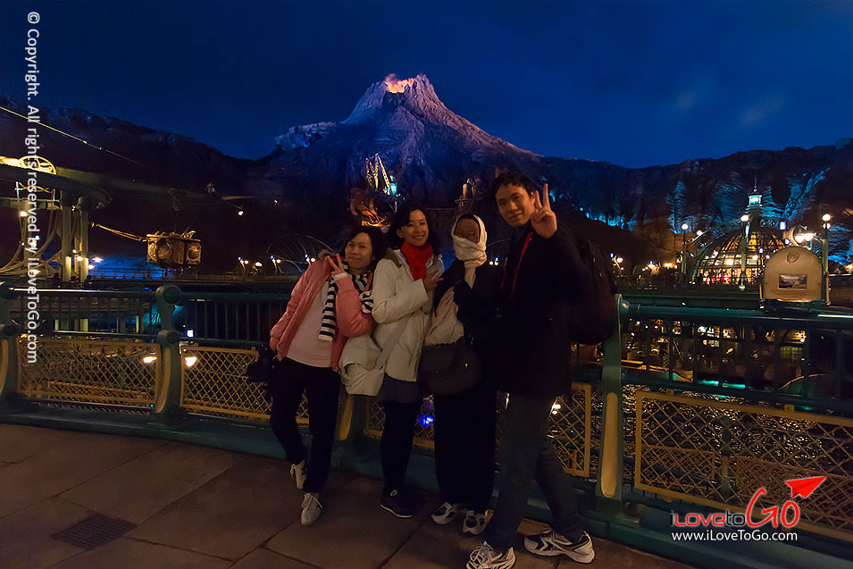 เที่ยวญี่ปุ่นด้วยตัวเอง Japan Tokyo Trip โตเกียวดิสนีย์ซี Tokyo Disney Sea ตลาดปลาทสึกิจิ ซูชิได sushi tsukiji sushi sunmai tsukiji fish market