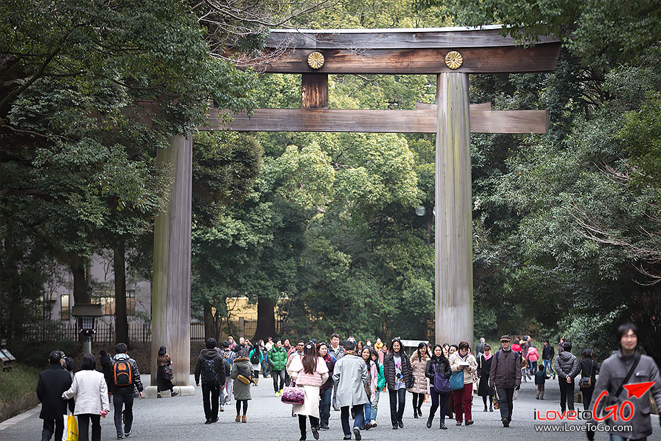 ศาลเจ้าเมจิ meiji jingu ศาลเจ้าเมจิ โตเกียว jingu bashi bridge สะพานจิงงู บาชิ คอสเพลย์ญี่ปุ่น cosplay แฟชั่นญี่ปุ่น แฟชั่นฮาราจูกุ ช้อปปิ้งทาเคชิตะ โดริ เครื่องสำอางค์ญี่ปุ่น  ชินจูกุ ฮาราจูกุ ชิบุย่า อูเอโนะ JR Yamonote Line เจอาร์ ยามาโนเตะ ไลน์ โอคาชิมาชิ สเตชั่น okachimachi station เที่ยวญี่ปุ่น โตเกียว ด้วยตัวเอง Japan Tokyo Trip Tokyo ออนเซ็น metro โตเกียวเมโทร ฮาราจูกุ ทาเคชิตะ โดริ แฟชั่นญี่ปุ่น ช้อปปิ้งฮาราจูกุ รีวิวฮาราจูกุ harajuku shopping harajuku takeshita dori daiso
