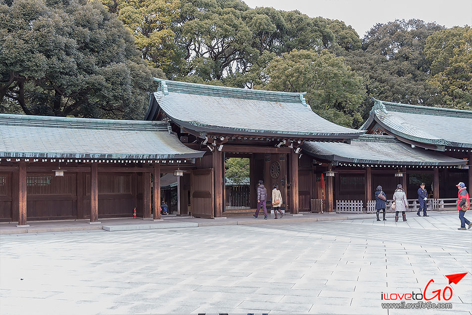 ศาลเจ้าเมจิ meiji jingu ศาลเจ้าเมจิ โตเกียว jingu bashi bridge สะพานจิงงู บาชิ คอสเพลย์ญี่ปุ่น cosplay แฟชั่นญี่ปุ่น แฟชั่นฮาราจูกุ ช้อปปิ้งทาเคชิตะ โดริ เครื่องสำอางค์ญี่ปุ่น  ชินจูกุ ฮาราจูกุ ชิบุย่า อูเอโนะ JR Yamonote Line เจอาร์ ยามาโนเตะ ไลน์ โอคาชิมาชิ สเตชั่น okachimachi station เที่ยวญี่ปุ่น โตเกียว ด้วยตัวเอง Japan Tokyo Trip Tokyo ออนเซ็น metro โตเกียวเมโทร ฮาราจูกุ ทาเคชิตะ โดริ แฟชั่นญี่ปุ่น ช้อปปิ้งฮาราจูกุ รีวิวฮาราจูกุ harajuku shopping harajuku takeshita dori daiso