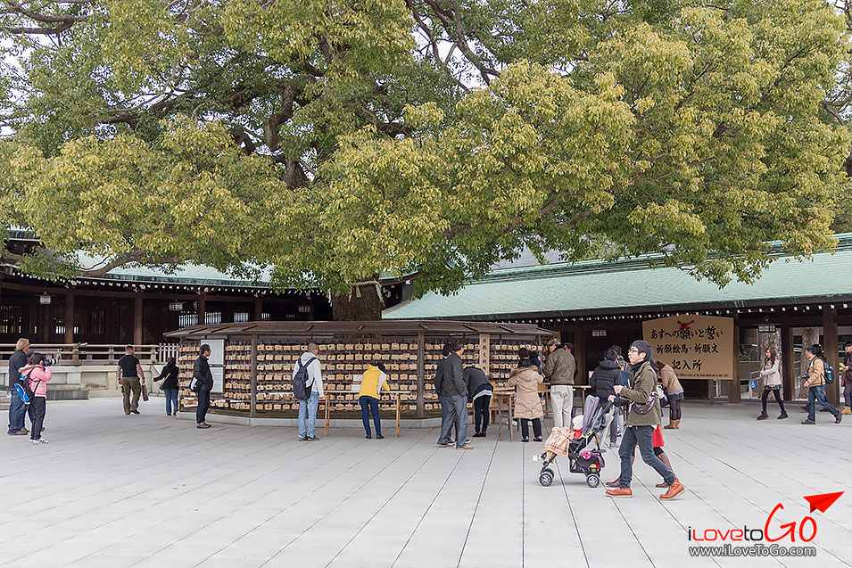 ศาลเจ้าเมจิ meiji jingu ศาลเจ้าเมจิ โตเกียว jingu bashi bridge สะพานจิงงู บาชิ คอสเพลย์ญี่ปุ่น cosplay แฟชั่นญี่ปุ่น แฟชั่นฮาราจูกุ ช้อปปิ้งทาเคชิตะ โดริ เครื่องสำอางค์ญี่ปุ่น  ชินจูกุ ฮาราจูกุ ชิบุย่า อูเอโนะ JR Yamonote Line เจอาร์ ยามาโนเตะ ไลน์ โอคาชิมาชิ สเตชั่น okachimachi station เที่ยวญี่ปุ่น โตเกียว ด้วยตัวเอง Japan Tokyo Trip Tokyo ออนเซ็น metro โตเกียวเมโทร ฮาราจูกุ ทาเคชิตะ โดริ แฟชั่นญี่ปุ่น ช้อปปิ้งฮาราจูกุ รีวิวฮาราจูกุ harajuku shopping harajuku takeshita dori daiso