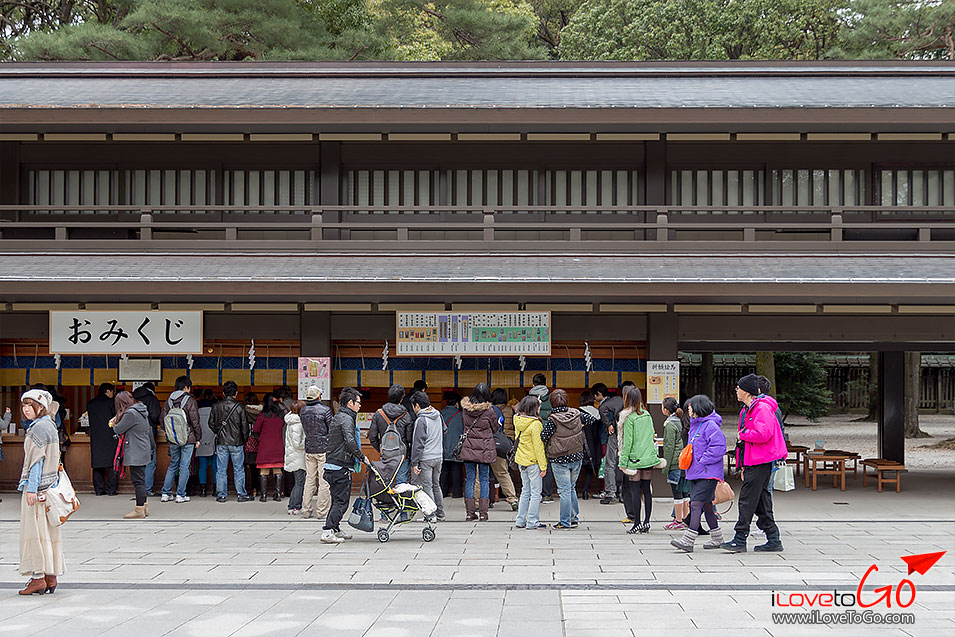 เอมะ ema เครื่องรางญี่ปุ่น temizuya ศาลเจ้าเมจิ meiji jingu ศาลเจ้าเมจิ โตเกียว jingu bashi bridge สะพานจิงงู บาชิ คอสเพลย์ญี่ปุ่น cosplay แฟชั่นญี่ปุ่น แฟชั่นฮาราจูกุ ช้อปปิ้งทาเคชิตะ โดริ เครื่องสำอางค์ญี่ปุ่น  ชินจูกุ ฮาราจูกุ ชิบุย่า อูเอโนะ JR Yamonote Line เจอาร์ ยามาโนเตะ ไลน์ โอคาชิมาชิ สเตชั่น okachimachi station เที่ยวญี่ปุ่น โตเกียว ด้วยตัวเอง Japan Tokyo Trip Tokyo ออนเซ็น metro โตเกียวเมโทร ฮาราจูกุ ทาเคชิตะ โดริ แฟชั่นญี่ปุ่น ช้อปปิ้งฮาราจูกุ รีวิวฮาราจูกุ harajuku shopping harajuku takeshita dori daiso