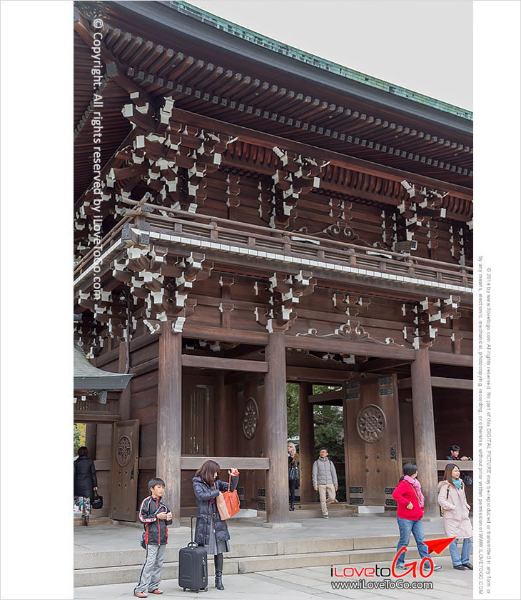 เอมะ ema เครื่องรางญี่ปุ่น temizuya ศาลเจ้าเมจิ meiji jingu ศาลเจ้าเมจิ โตเกียว jingu bashi bridge สะพานจิงงู บาชิ คอสเพลย์ญี่ปุ่น cosplay แฟชั่นญี่ปุ่น แฟชั่นฮาราจูกุ ช้อปปิ้งทาเคชิตะ โดริ เครื่องสำอางค์ญี่ปุ่น  ชินจูกุ ฮาราจูกุ ชิบุย่า อูเอโนะ JR Yamonote Line เจอาร์ ยามาโนเตะ ไลน์ โอคาชิมาชิ สเตชั่น okachimachi station เที่ยวญี่ปุ่น โตเกียว ด้วยตัวเอง Japan Tokyo Trip Tokyo ออนเซ็น metro โตเกียวเมโทร ฮาราจูกุ ทาเคชิตะ โดริ แฟชั่นญี่ปุ่น ช้อปปิ้งฮาราจูกุ รีวิวฮาราจูกุ harajuku shopping harajuku takeshita dori daiso