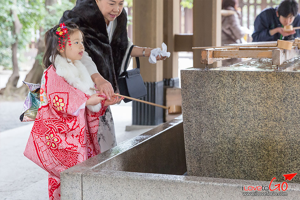 เอมะ ema เครื่องรางญี่ปุ่น temizuya ศาลเจ้าเมจิ meiji jingu ศาลเจ้าเมจิ โตเกียว jingu bashi bridge สะพานจิงงู บาชิ คอสเพลย์ญี่ปุ่น cosplay แฟชั่นญี่ปุ่น แฟชั่นฮาราจูกุ ช้อปปิ้งทาเคชิตะ โดริ เครื่องสำอางค์ญี่ปุ่น  ชินจูกุ ฮาราจูกุ ชิบุย่า อูเอโนะ JR Yamonote Line เจอาร์ ยามาโนเตะ ไลน์ โอคาชิมาชิ สเตชั่น okachimachi station เที่ยวญี่ปุ่น โตเกียว ด้วยตัวเอง Japan Tokyo Trip Tokyo ออนเซ็น metro โตเกียวเมโทร ฮาราจูกุ ทาเคชิตะ โดริ แฟชั่นญี่ปุ่น ช้อปปิ้งฮาราจูกุ รีวิวฮาราจูกุ harajuku shopping harajuku takeshita dori daiso