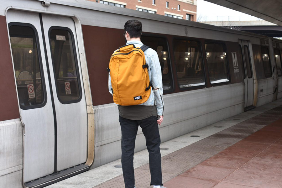 CabinZero Classic 44L