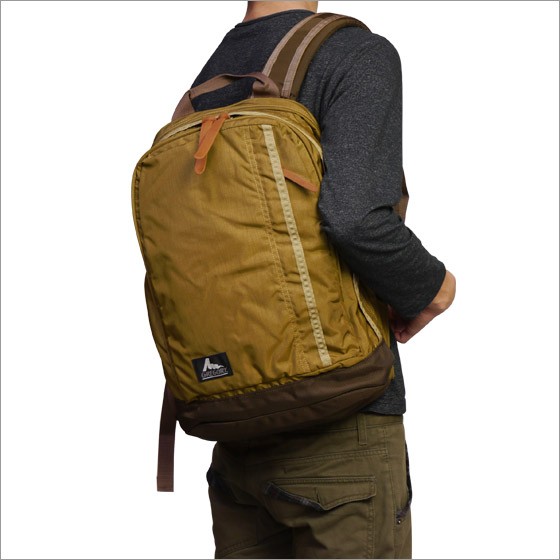 กระเป๋า Gregory Covert Day สี Mocha