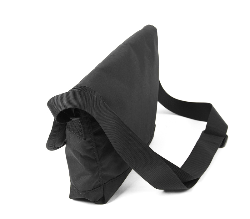 กระเป๋า Gregory Kick Back Shoulder สี Black