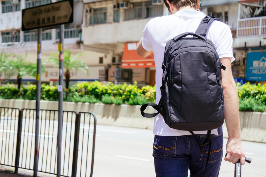 Pacsafe - Metrosafe LS450 anti-theft 25L backpack
