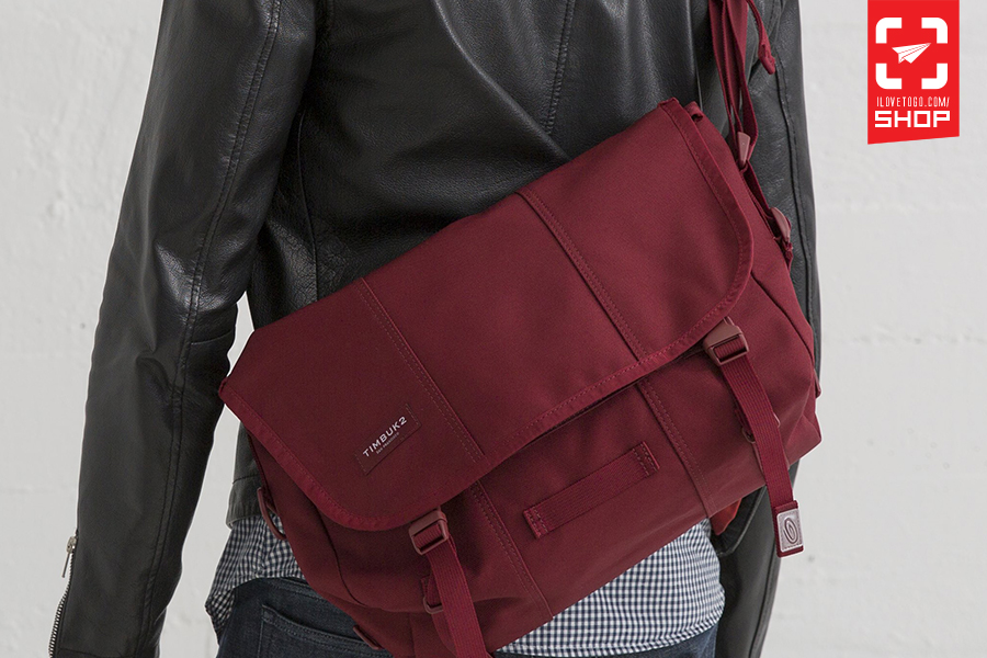Timbuk2 - Classic Messenger Bag สี Collegiate Red