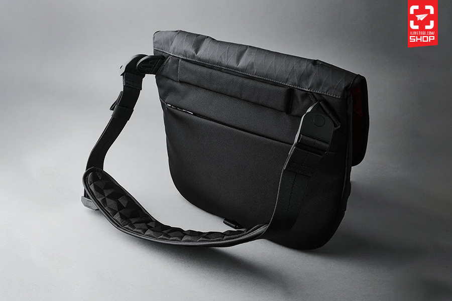 alpha messenger bag